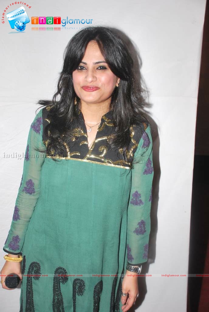 Shaan, Moushmi Chaterjee,Rupa Ganguly at Durga pooja Event hd photo